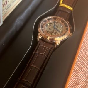 Stuhrling Brown Alligator Embossed Genuine Leather Strap Watch approx 50mm